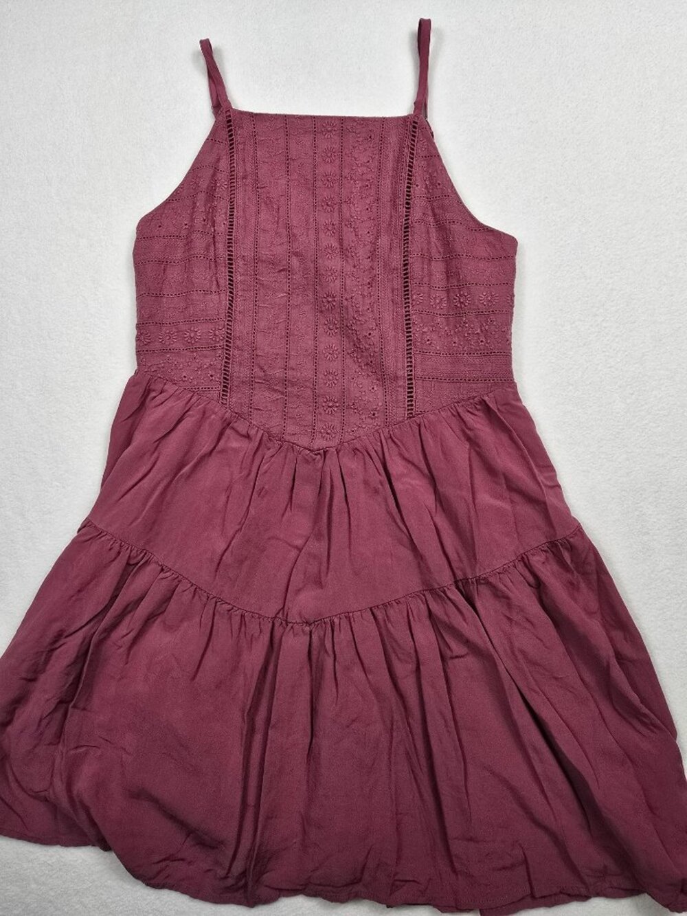 Wild Fable Womens Medium Burgundy Sleeveless Tiered Sun Dress